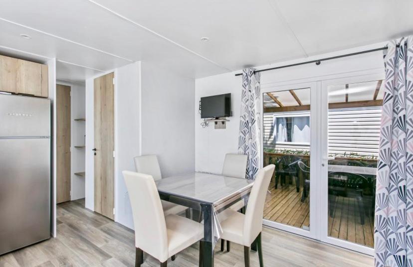 ולראס-פלאז' Particulier Loue Ce Mobil-Home 3 Chambres, Tout Confort מראה חיצוני תמונה